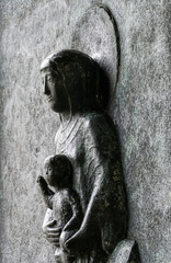 Fototapeta premium Portal einer historischen Bischofskirche in Essen