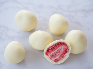 フリーズドライの苺チョコ