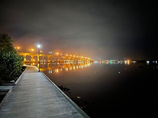 Fototapeta premium Bridge at night