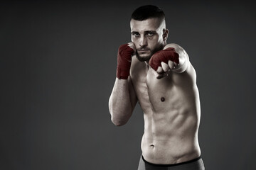 Obraz na płótnie Canvas MMA fighter training