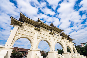 Fototapeta premium The main gate of National Taiwan Democracy Memorial Hall ( National Chiang Kai-shek Memorial Hall ) in Taipei, Taiwan