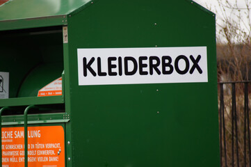 Container für die Altkleider Sammlung