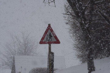 way to school in winter