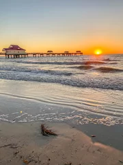 Papier Peint photo Clearwater Beach, Floride Sunset at Clearwater Beach Pier in Florida