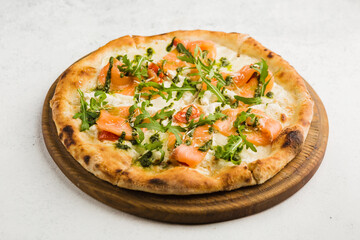 pizza with arugula and salmon