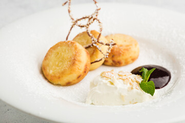  cottage cheese pancakes with ice cream