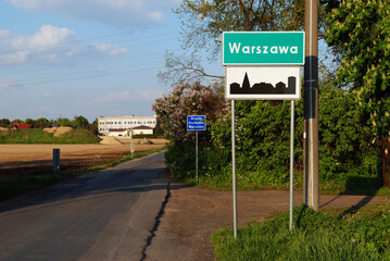 Warszawa - wjazd do miasta - obrazy, fototapety, plakaty