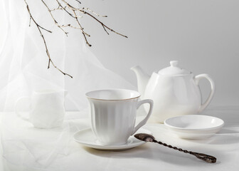 Picture with a porcelain cup.