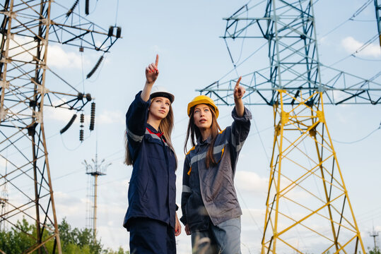 Women's Collective Of Energy Workers Conducts An Inspection Of Equipment And Power Lines. Energy