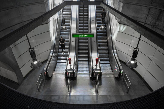 Vienna, Austria: Schottenring U2 and U4 tube station