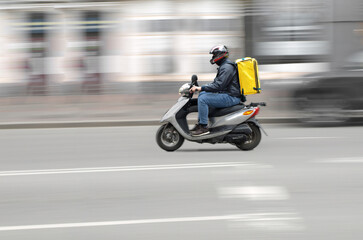 Scooter courier