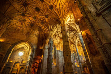 Monasterio de estilo manuelino de los Jeronimos 
 en Lisboa Portugal	