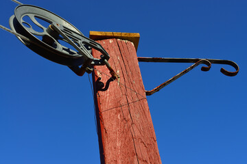 Tired old clothesline