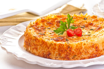 Torta de arroz enformada e servida