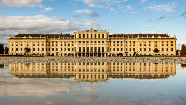 Vienna, Austria: Schonbrunn castle reflected