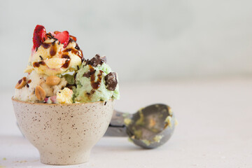 Ice cream of differents fruits