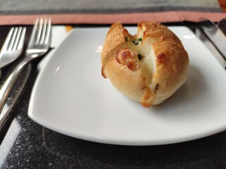 Photo of bread on white dish