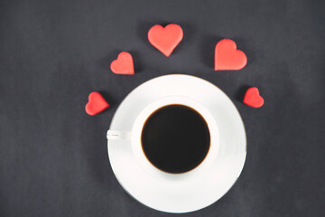 coffee cups and red hearts