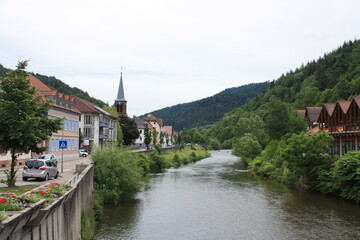 Fototapeta na wymiar Wolfach, Alemania. Una ciudad en el valle del Kinzig.