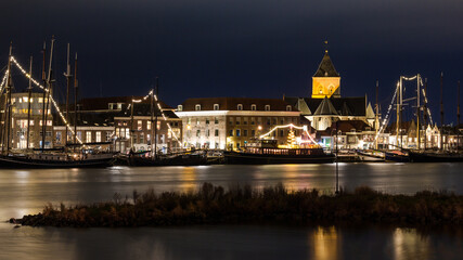 Fototapeta na wymiar City of Kampen by night