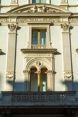 Obraz premium Facade of historic palace along via Dante in Milan