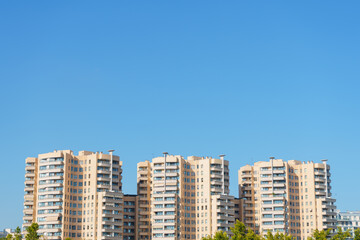 Fototapeta premium Edificios y cielo