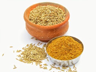Cumin seeds with powder