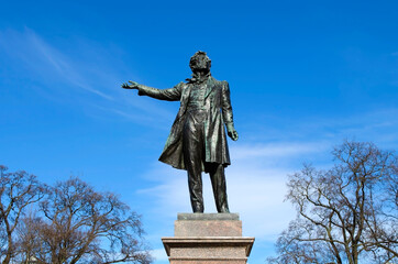 Fototapeta premium Monument to Alexander Pushkin in St. Petersburg, Russia