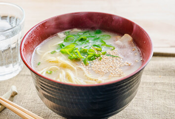 豚骨ラーメン
