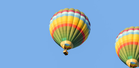 Fototapeta premium hot air balloons in the blue sky.