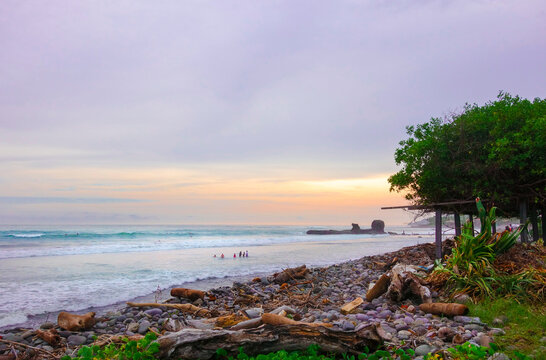 El Tunco Beach, El Salvador