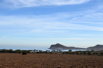 Vista general de la Playa de Los Genoveses dentro del Parque natural de Cabo de Gata-Mijar - 422853672