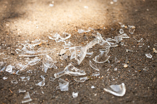 zerbrochenes Sektglas Hochzeit