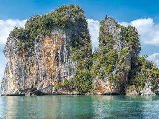 Fototapeta na wymiar islands in southern thai sea