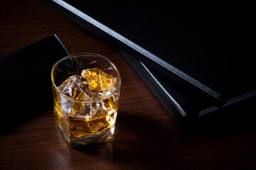 ウィスキー　ブランデー　ロック