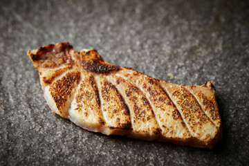 Grilled tuna sashimi on marble