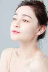 Fototapeta premium Portrait Of Beautiful Woman in Studio