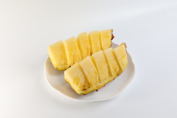 芯まで食べられる台湾パイナップル