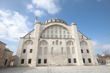 Obraz premium Mihrimah Sultan Mosque in Edirnekapi, Istanbul, Turkey