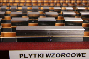 Fototapeta na wymiar metrologia, pomiar, wyposażenie, maszyny, laboratorium, badanie, badawcze, miara, wysokościomierz, optyka, optyczny, pomiarowe, kształt, usługi pomiarowe, wyposażenie laboratorium, komputery, precyzja