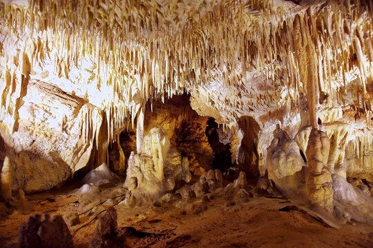 Raj Cave, Undergrounds in Poland, dripstone form 
