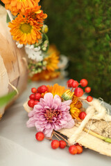 Obraz na płótnie Canvas autumn wedding bouquet