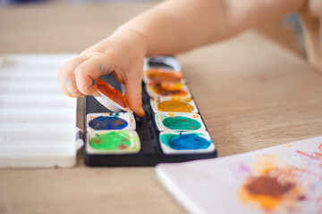 Kreativ mit Kindern - der Malkasten der Farben
