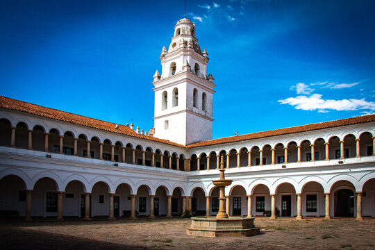 university of San Francisco Xavier de Chuquisaca, sucre, bolivia, columns