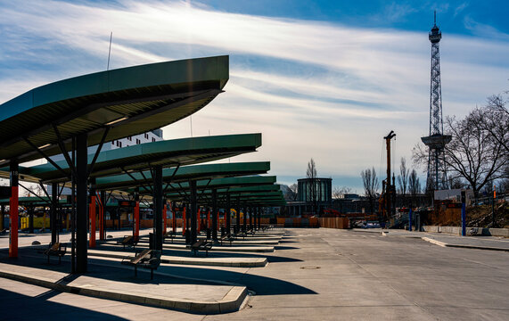 der sanierte Busbahnhof am Funkturm in Berlin