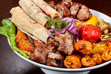 Shashlik mix plate - chicken and beef