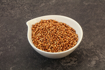 Coriander seeds in the bowl