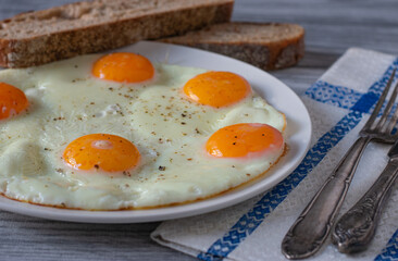 Egg with bread