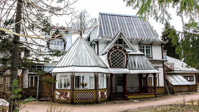  House in "Penates" - a museum-estate of the artist Ilya Repin, located in the village of Repino, Resort area of St. Petersburg