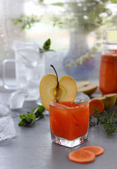 apple juice and fruits